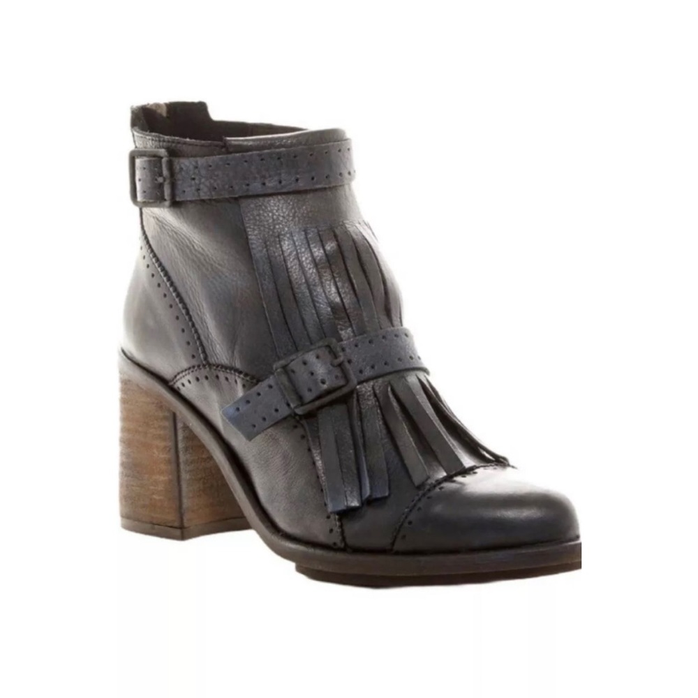 FREE PEOPLE Kilties Ankle Boots  Leather Gray Sz 8